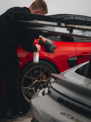 Spyder RS si zaslouží jen to nejlepší. #flacht #driveclean #autokosmetika #detailing #spyder #spyderrs #cayman